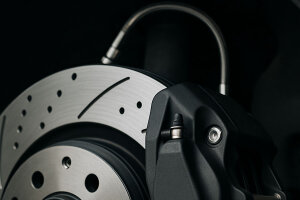 F&uuml;r VW Bora [1J2,9M2 Stufenheck] Stahlflex-Bremsenumbau (z.B auf TT RS / Porsche)